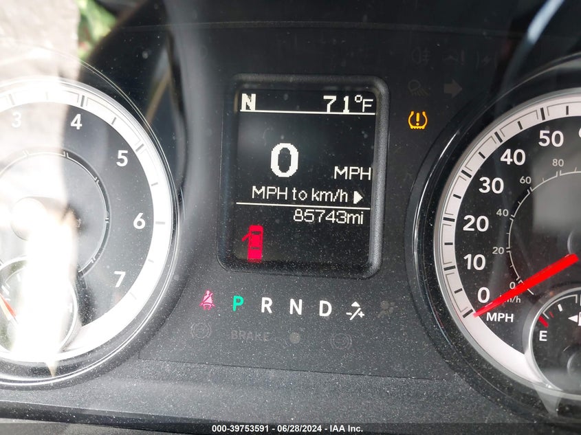 2017 RAM 1500 EXPRESS  4X4 5'7 BOX - 1C6RR7KT8HS834196