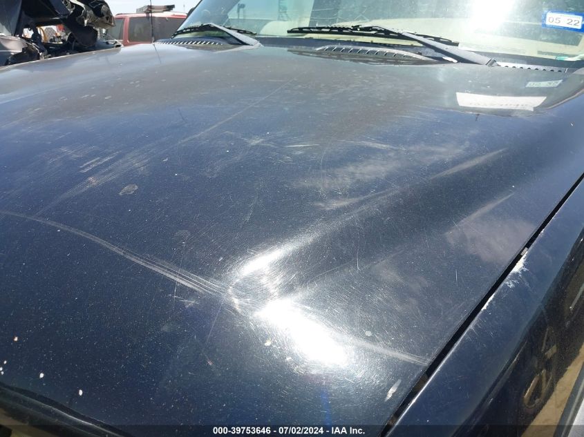 2005 Chevrolet Tahoe Z71 VIN: 1GNEK13T95R113726 Lot: 39753646