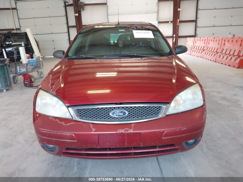 2005 Ford Focus Zx3 VIN: 3FAFP31N95R152583 Lot: 39753690