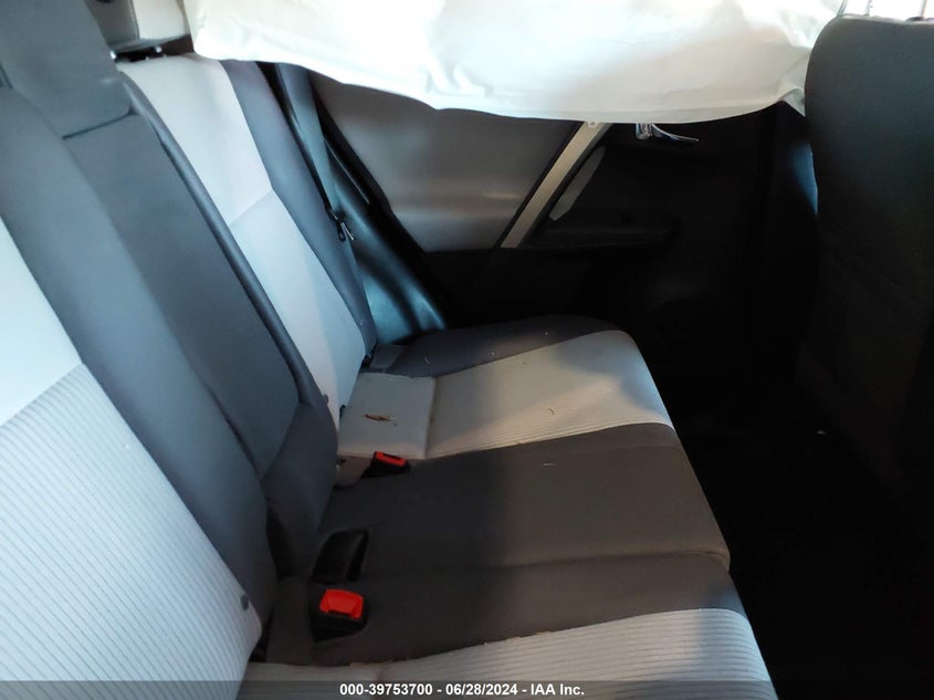 2015 TOYOTA RAV4 XLE - 2T3RFREV5FW371481