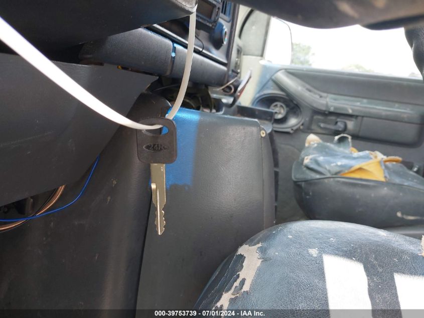 1996 Ford Econoline E350 Super Duty VIN: 1FBJS31H6THB11926 Lot: 39753739