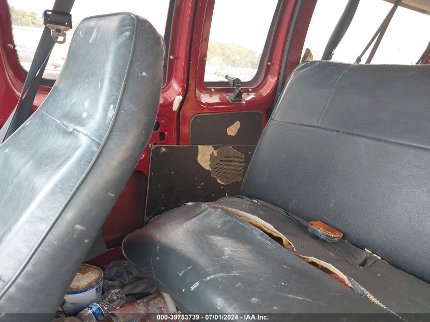 1996 Ford Econoline E350 Super Duty VIN: 1FBJS31H6THB11926 Lot: 39753739