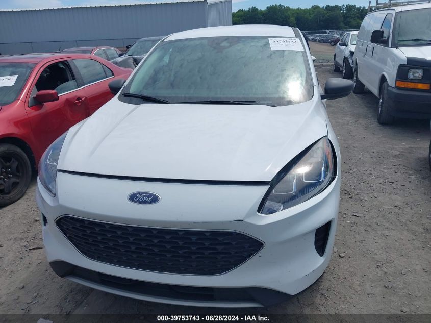 2022 Ford Escape Se VIN: 1FMCU9G68NUB13660 Lot: 39753743