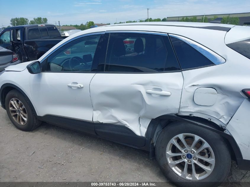 2022 Ford Escape Se VIN: 1FMCU9G68NUB13660 Lot: 39753743