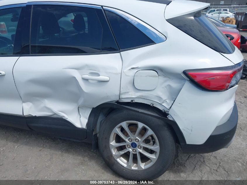 2022 Ford Escape Se VIN: 1FMCU9G68NUB13660 Lot: 39753743