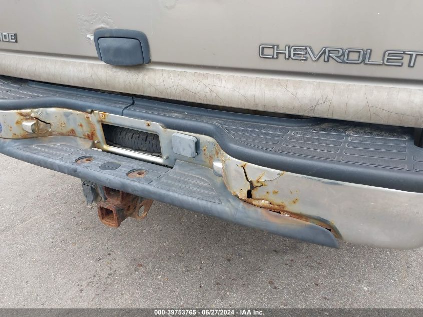 2001 Chevrolet Tahoe Ls VIN: 1GNEK13T71R125643 Lot: 39753765