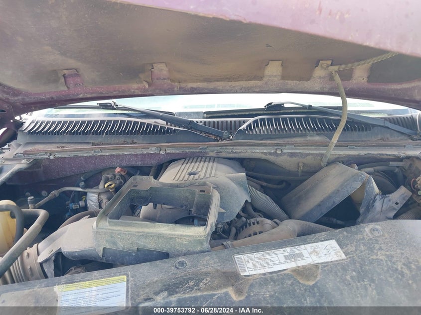 2001 Chevrolet Silverado K1500 VIN: 2GCEK19T311281574 Lot: 39753792