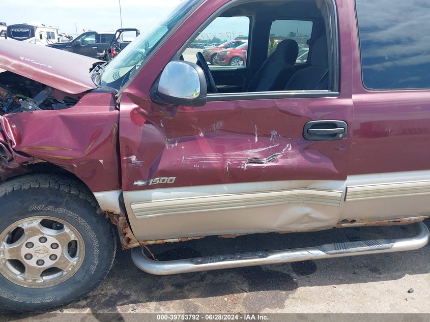 2001 Chevrolet Silverado K1500 VIN: 2GCEK19T311281574 Lot: 39753792