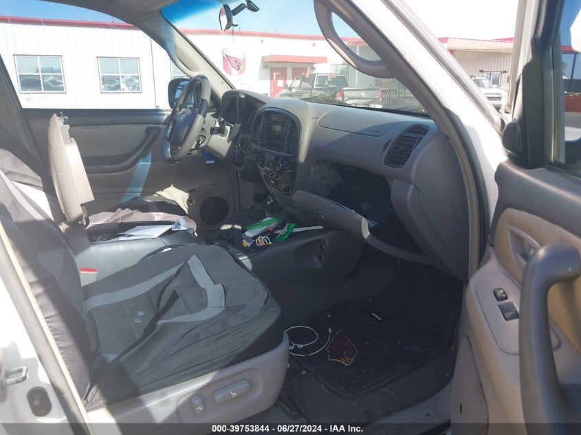 2005 Toyota Sequoia Sr5 V8 VIN: 5TDZT34A25S253117 Lot: 39753844