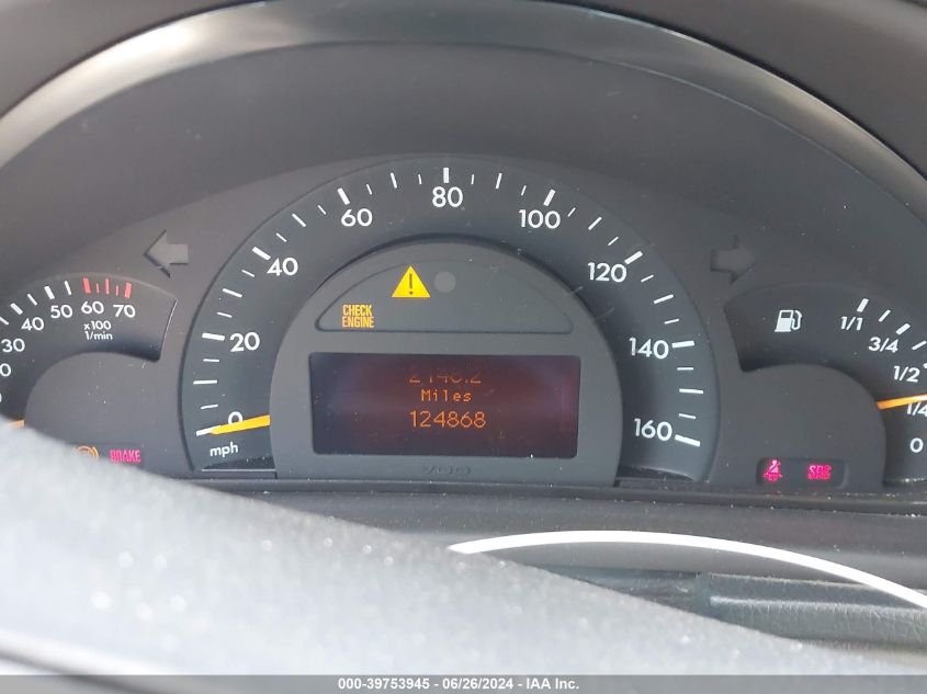 2002 Mercedes-Benz C 240 VIN: WDBRF61J52F281467 Lot: 39753945