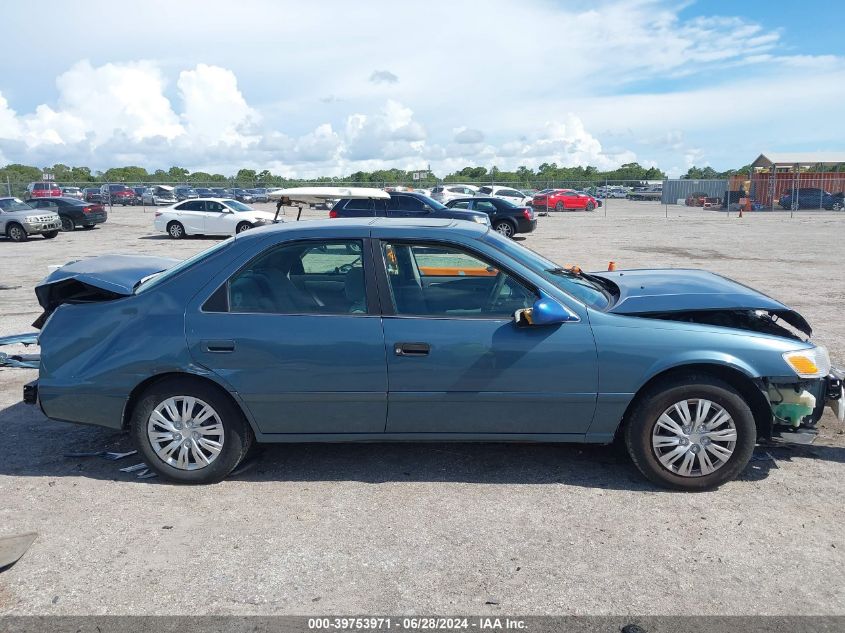 2000 Toyota Camry Le VIN: 4T1BG22K1YU958949 Lot: 39753971