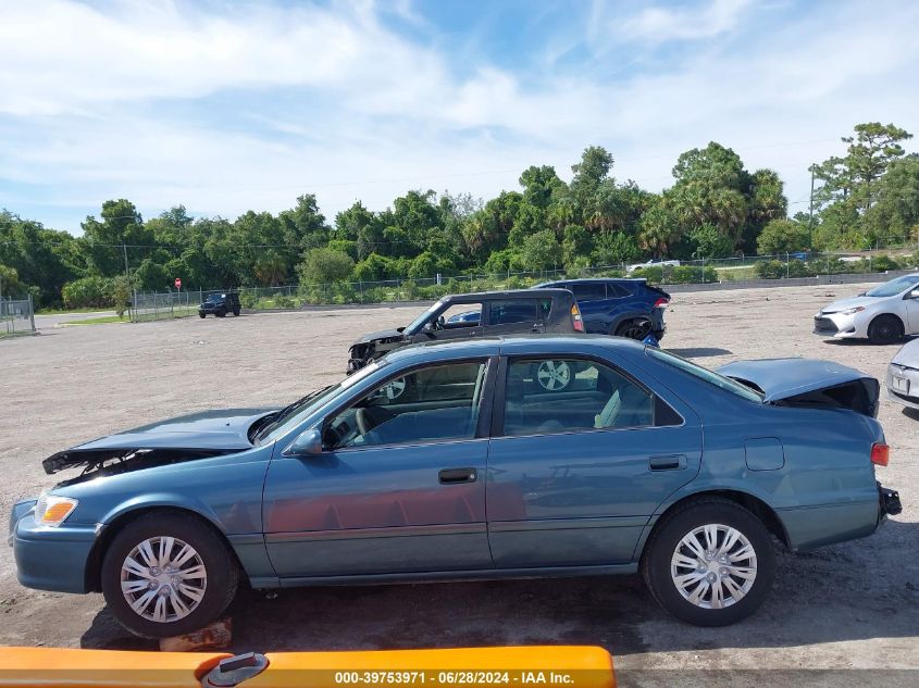 2000 Toyota Camry Le VIN: 4T1BG22K1YU958949 Lot: 39753971
