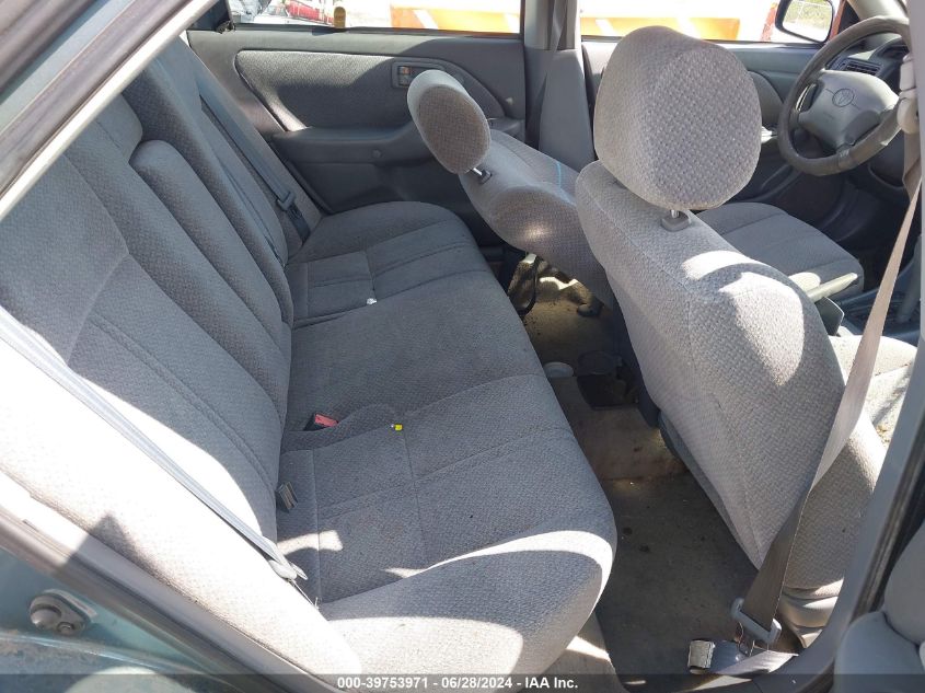 2000 Toyota Camry Le VIN: 4T1BG22K1YU958949 Lot: 39753971