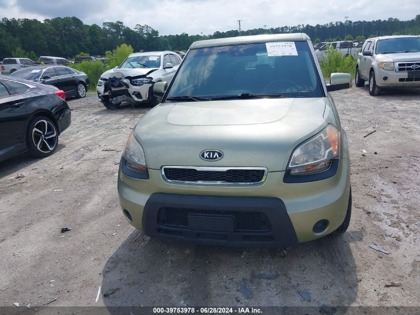 2011 Kia Soul + VIN: KNDJT2A28B7249793 Lot: 39753978