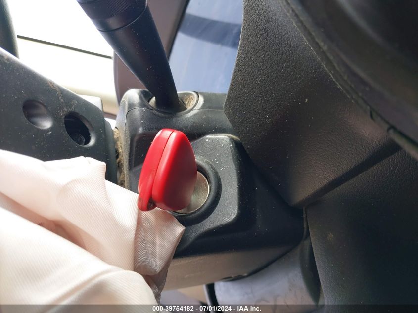 2015 Jeep Compass Sport VIN: 1C4NJCBA2FD124380 Lot: 39754182