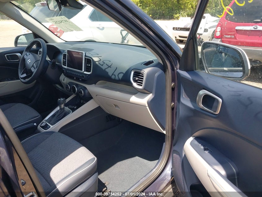 2023 Hyundai Venue Limited VIN: KMHRC8A39PU232360 Lot: 39754252