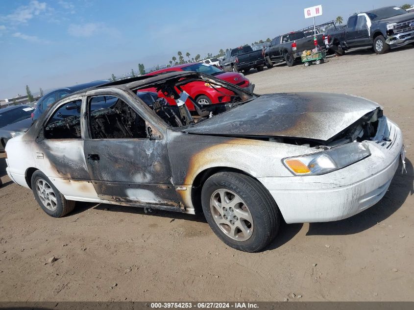 1999 Toyota Camry Le/Xle VIN: JT2BF28K9X0230082 Lot: 39754253