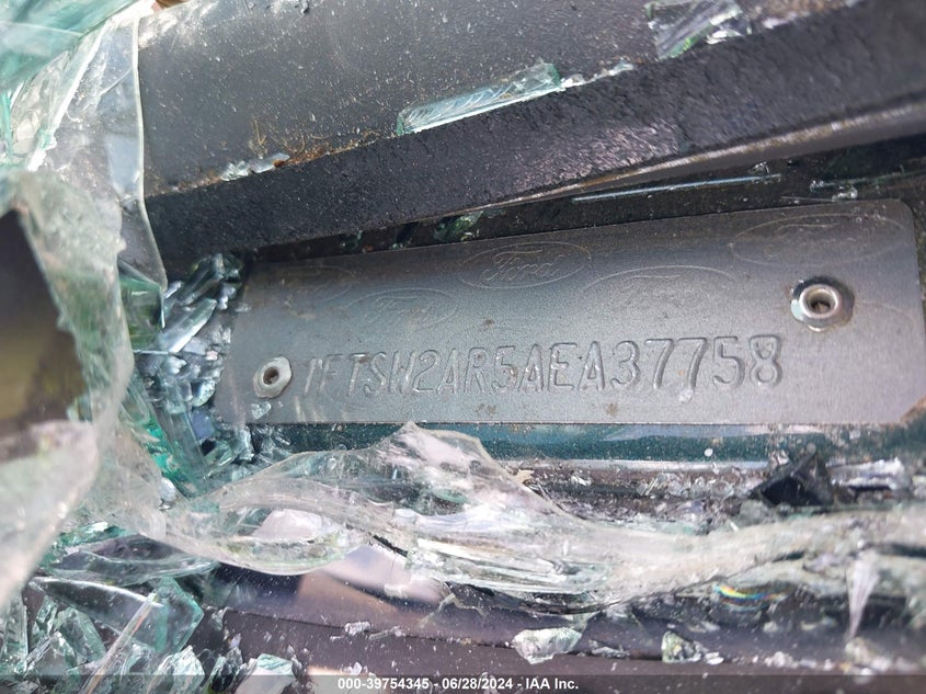 2010 Ford F250 Super Duty VIN: 1FTSW2AR5AEA37758 Lot: 39754345