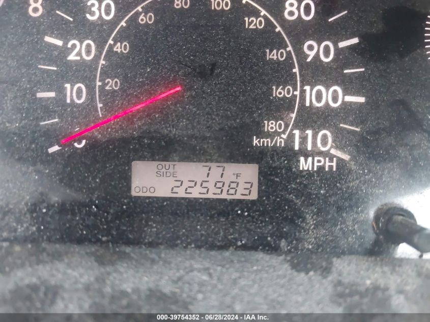 2005 Toyota Corolla Le VIN: 2T1BR32E35C398696 Lot: 39754352