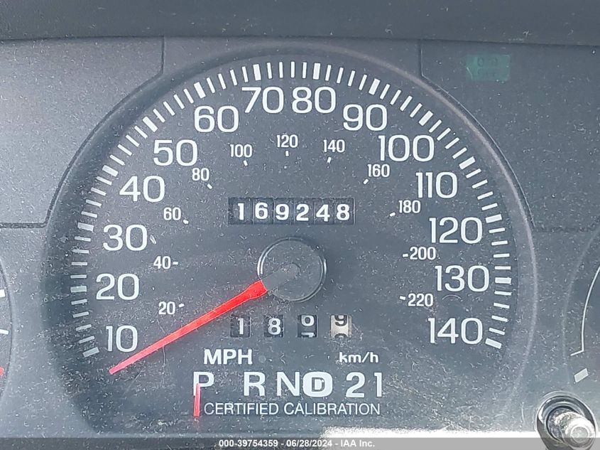 2005 Ford Crown Victoria Police VIN: 2FAHP71W35X149947 Lot: 39754359