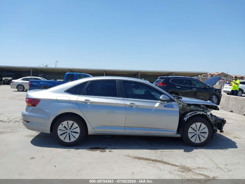 2019 Volkswagen Jetta 1.4T R-Line/1.4T S/1.4T Se VIN: 3VWC57BU6KM174689 Lot: 39754363