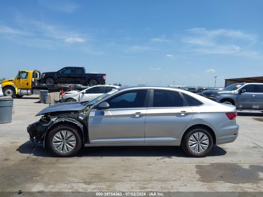 2019 Volkswagen Jetta 1.4T R-Line/1.4T S/1.4T Se VIN: 3VWC57BU6KM174689 Lot: 39754363