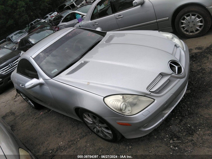 2006 Mercedes-Benz Slk 350 VIN: WDBWK56F96F101460 Lot: 39754397