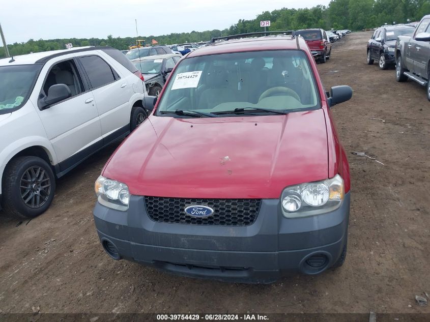 2005 Ford Escape Xls VIN: 1FMYU02Z75KC44657 Lot: 39754429