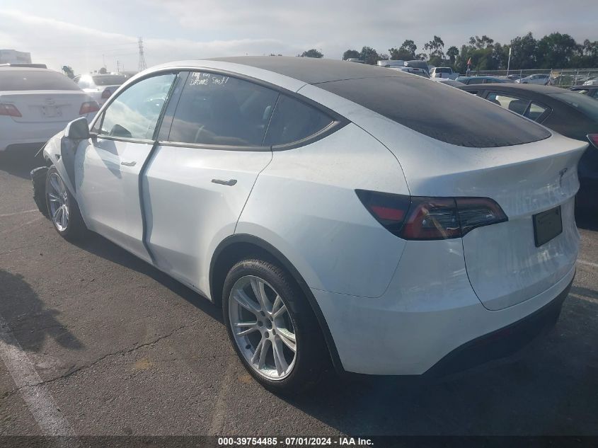 2024 Tesla Model Y Long Range Dual Motor All-Wheel Drive VIN: 7SAYGDEE4RF064523 Lot: 39754485