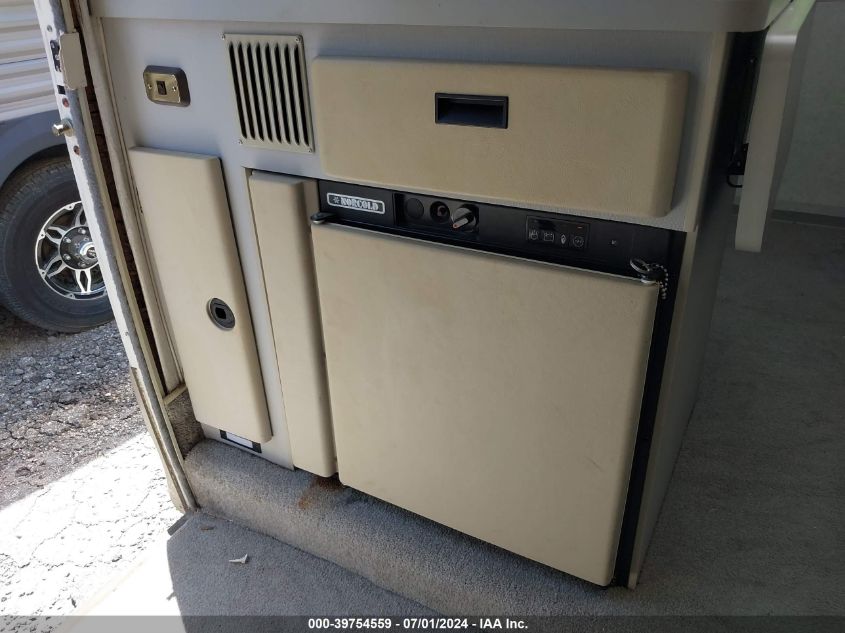 1999 Volkswagen Eurovan Mv VIN: WV3AH2704XH123453 Lot: 39754559