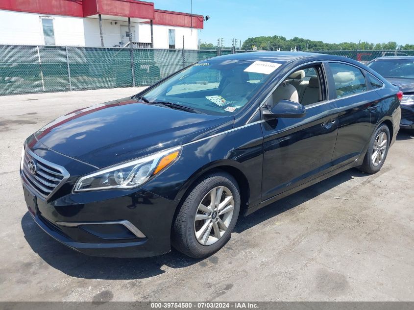 5NPE24AF5HH439140 2017 HYUNDAI SONATA - Image 2