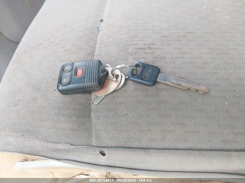 2011 Ford E-350 Super Duty Xlt VIN: 1FBSS3BL7BDB17277 Lot: 39754611