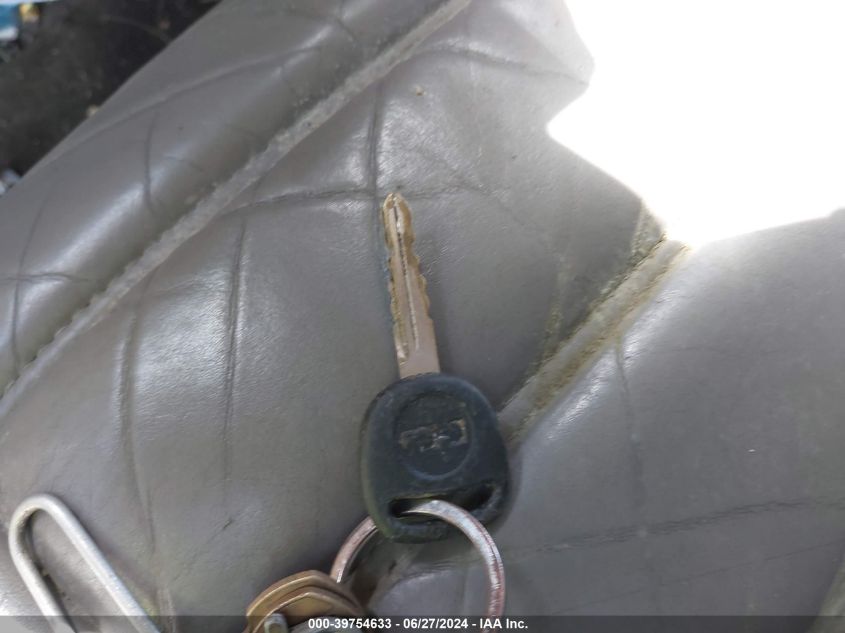 2003 Hummer H2 VIN: 5GRGN23U83H148203 Lot: 39754633