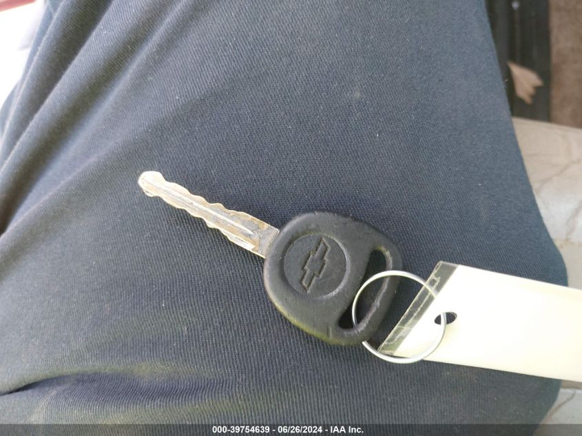 2002 Chevrolet Tahoe Lt VIN: 1GNEC13Z72R200425 Lot: 39754639