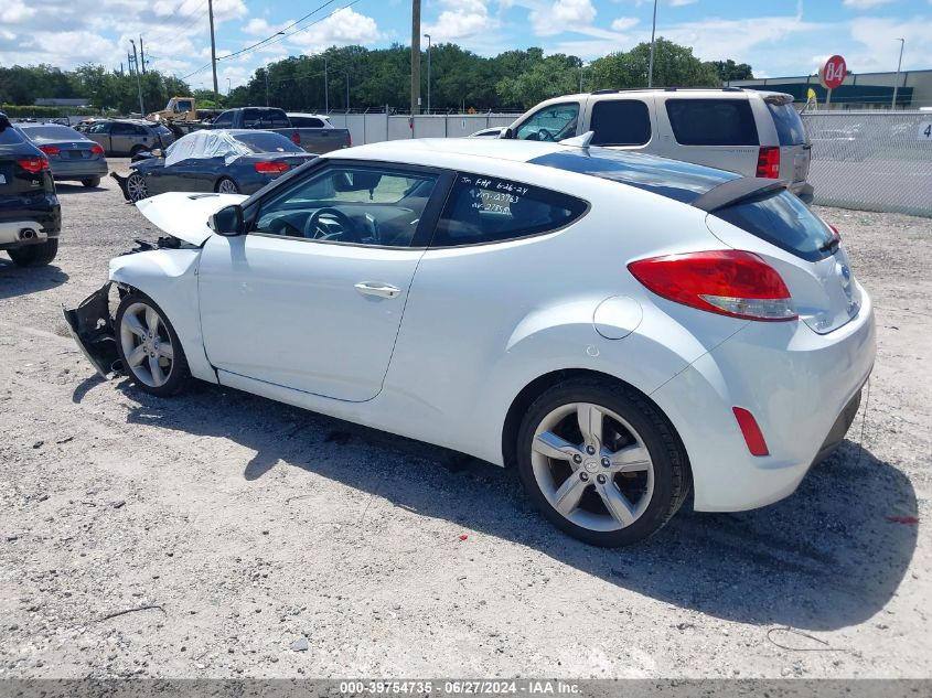 KMHTC6AD0DU123963 2013 Hyundai Veloster Base W/Gray