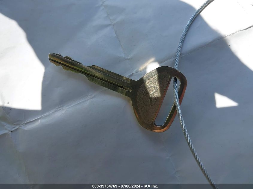 2004 Toyota Corolla Ce VIN: 2T1BR32E94C263835 Lot: 39754769