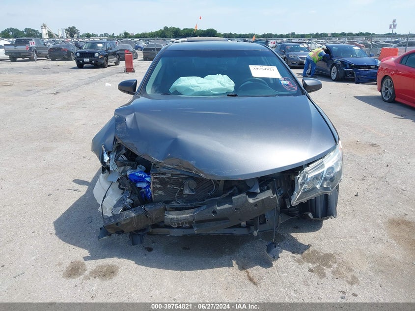 2013 Toyota Camry Se VIN: 4T1BF1FK4DU292770 Lot: 39754821