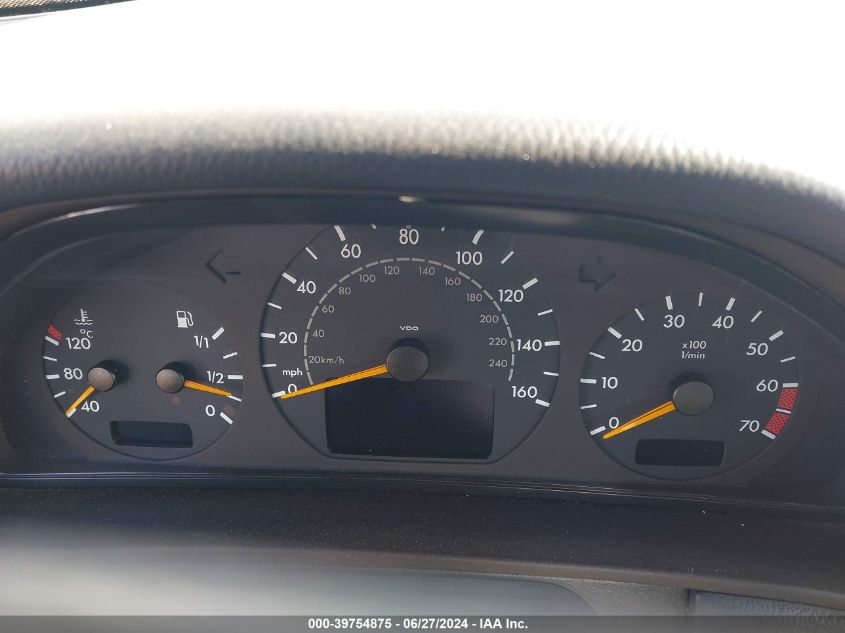 2001 Mercedes-Benz E 320 VIN: WDBJF65J81B206453 Lot: 39754875