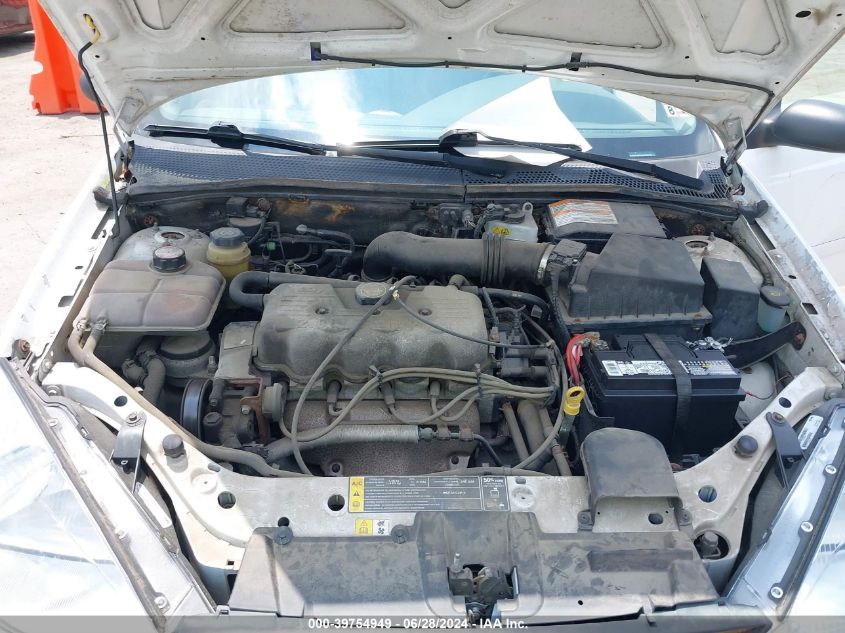 2000 Ford Focus Se VIN: 1FAFP34P3YW256954 Lot: 39754949