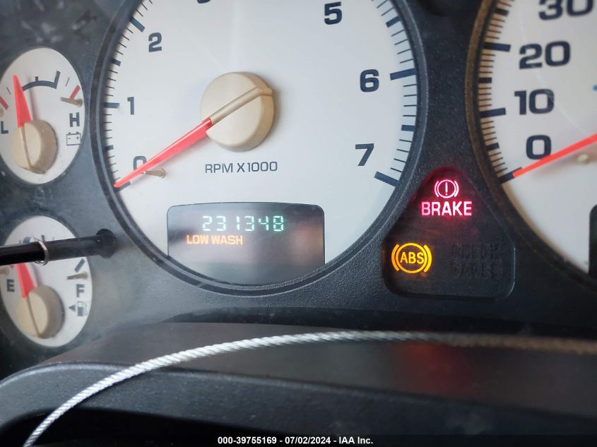 2002 Dodge Ram 1500 VIN: 3D7HU18N52G197474 Lot: 39755169