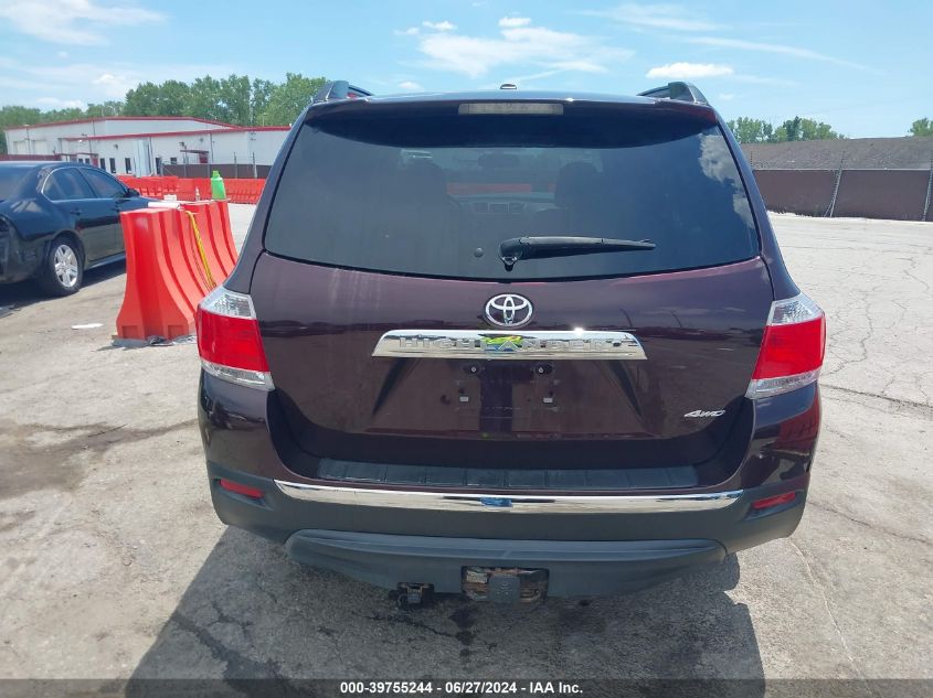 2012 Toyota Highlander Se V6 VIN: 5TDBK3EH2CS136926 Lot: 39755244