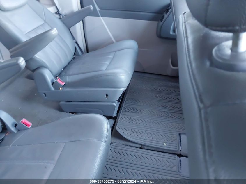 2008 Chrysler Town & Country Touring VIN: 2A8HR54P58R760111 Lot: 39755275