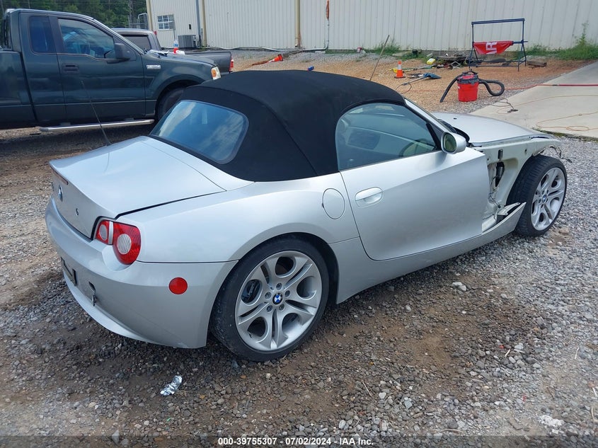 2005 BMW Z4 3.0I VIN: 4USBT53545LU09798 Lot: 39755307