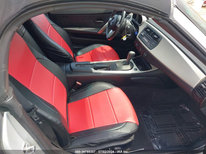 2005 BMW Z4 3.0I VIN: 4USBT53545LU09798 Lot: 39755307