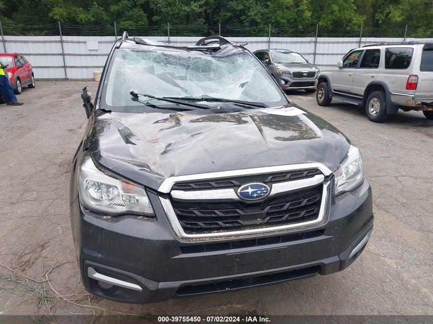 2018 Subaru Forester 2.5I Premium VIN: JF2SJAGCXJH471637 Lot: 39755450