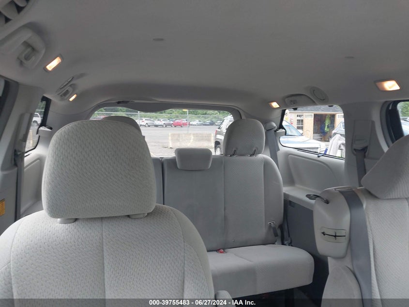 2011 Toyota Sienna Le V6 VIN: 5TDKK3DC0BS041477 Lot: 39755483