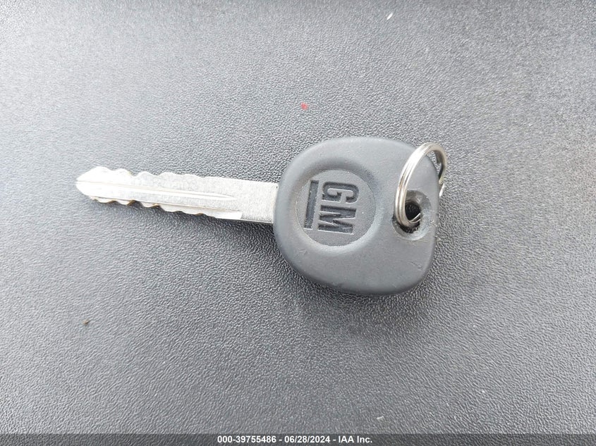 2000 Chevrolet Silverado K1500 VIN: 1GCEK14T6YZ208062 Lot: 39755486