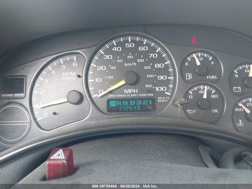 2000 Chevrolet Silverado K1500 VIN: 1GCEK14T6YZ208062 Lot: 39755486