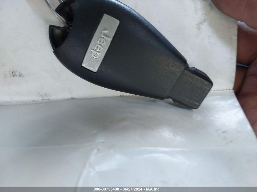 2017 Jeep Cherokee Latitude VIN: 1C4PJLCB2HW668059 Lot: 39755490