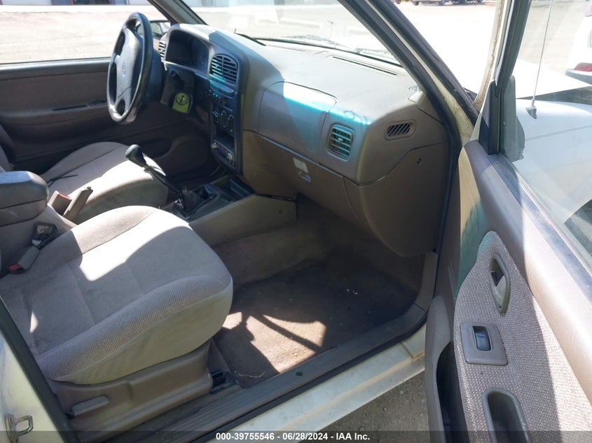 1999 Kia Sportage VIN: KNDJB7232X5600000 Lot: 39755546